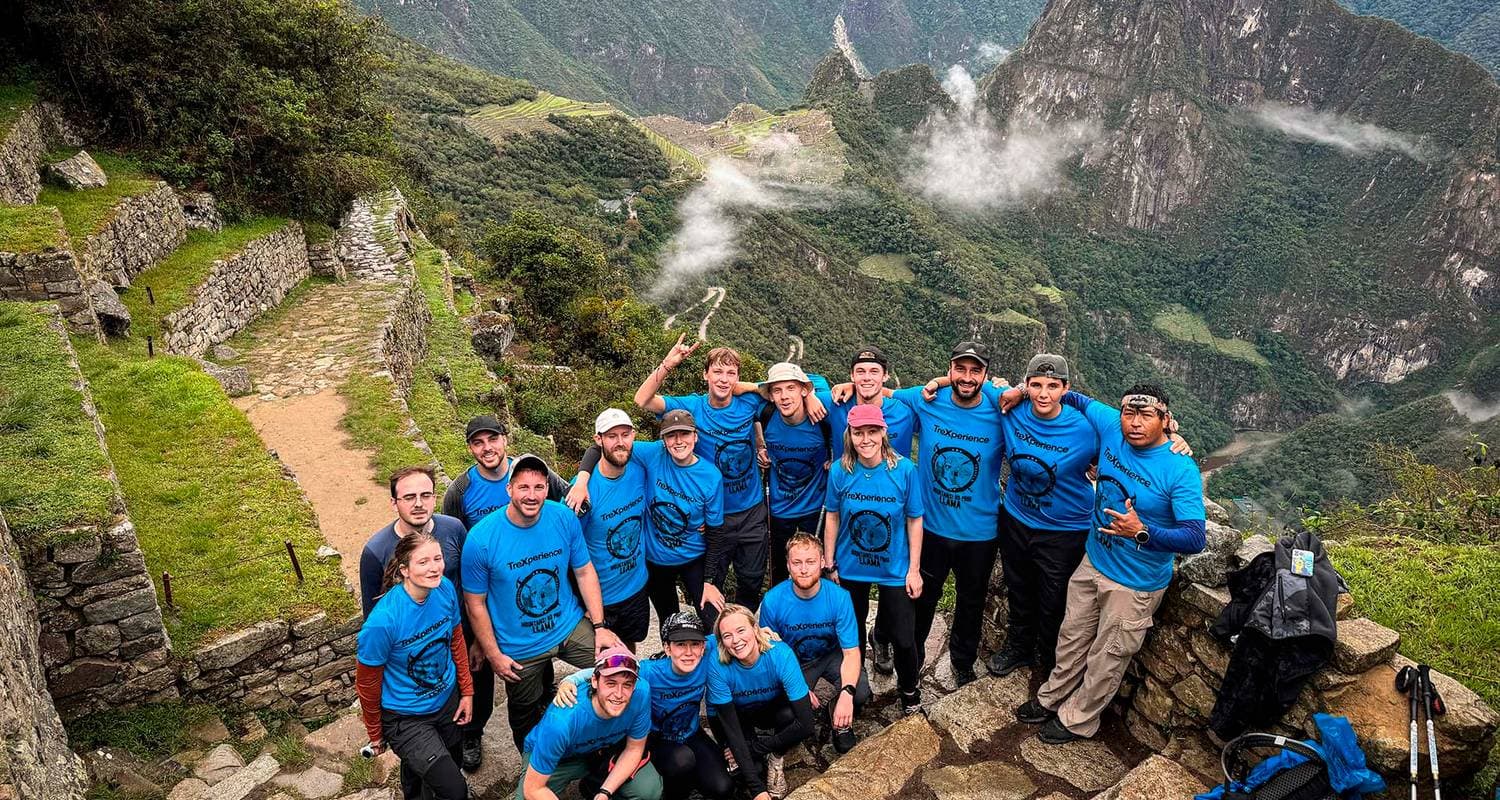 Classic Inca Trail to Machu Picchu 4 Days with Vistadome Train